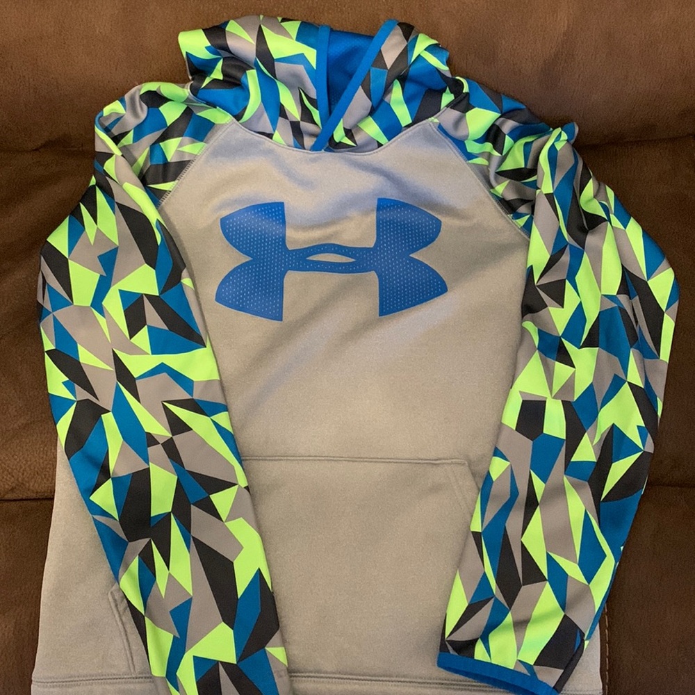 Boys large Under Armour hoodie